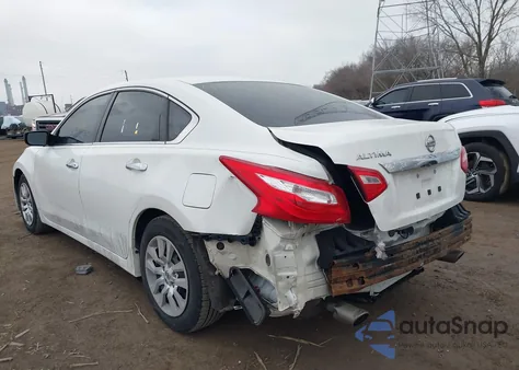 2016 Nissan Altima 2.5/2.5 S/2.5 Sl/2.5 Sr/2.5 Sv z USA, uszkodzony, nr VIN 1N4AL3AP1GN363810
